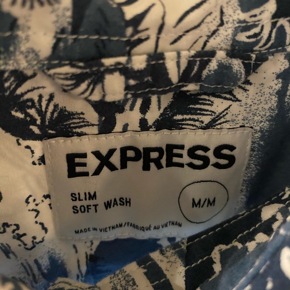 Express Beach Button Up - Picture 3 of 3